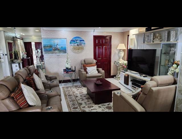 4 BEDROOM APARTMENT FOR SALE IN MORNINGSIDE